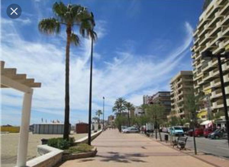 Central And Beach 3 Bedroom Apartment Perfect Location Near Pyr Fuengirola Room photo